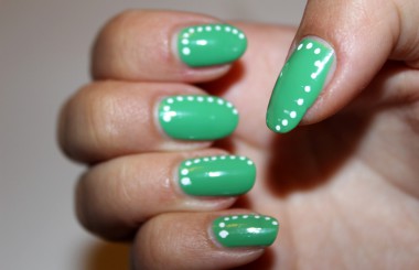 Essie Mojito & Maybelline Designer Nail Art Pen White